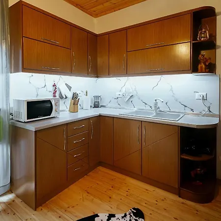 Oli's * Korce